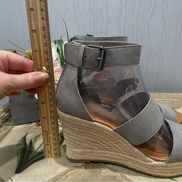 Dolcetta Suze Espadrille Wedges Faux Suede Smoke Gray Back Zip Sz 8 NWT - Picture 9 of 15
